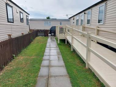 95 Holiday Resort Unity 3 bed enclosed garden