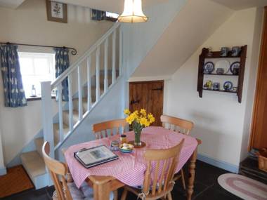 Alltybrain Farm Cottages and B&B