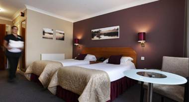 The Essex Golf & Country Club Hotel