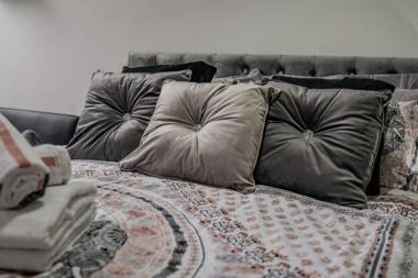 Bv Comfy Studio At Maningham Lane Bradford