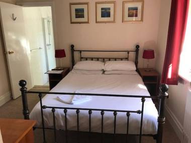 The Admirals Inn Guest House