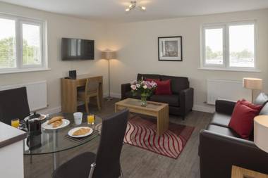 Beneficial House Apartments Bracknell