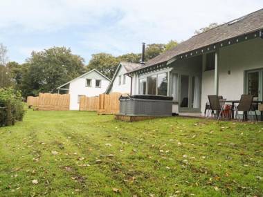 Elm - Woodland Cottages