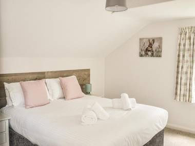 Elm - Woodland Cottages