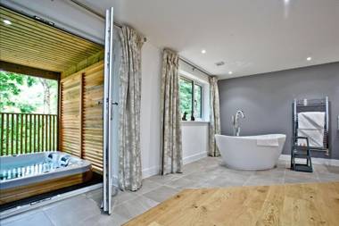 Cedar Lodge South View Lodges Exeter