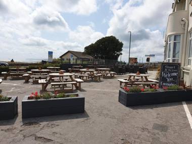 Commodore Hotel by Greene King Inns