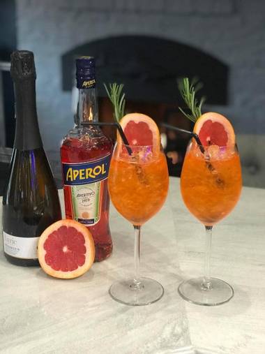 Quayside Hotel & Bar