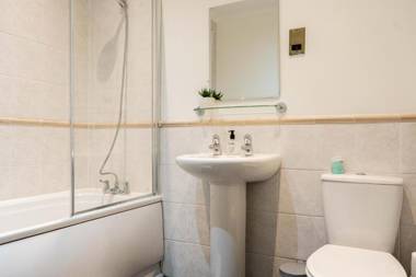 Redbourne Holiday Home