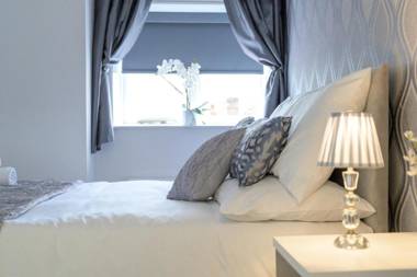 The Quayside Apartment Hotel