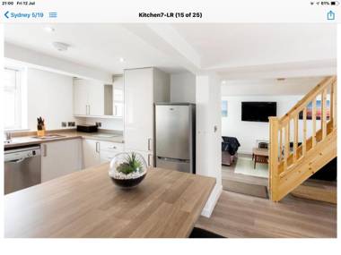 Stunning 4-bedroom House on Borth beach