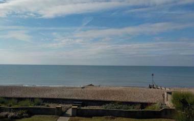 11 Shorecroft Aldwick