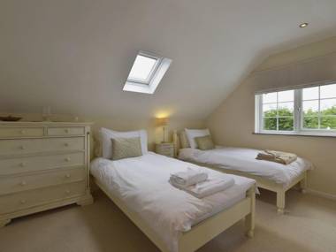 Mays Cottage St Issey