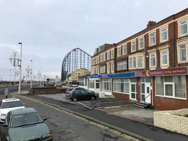 Sandpiper Holiday Apartments