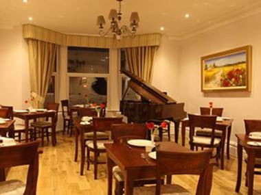 The Redstone Guesthouse