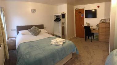 Four Seasons Guest House