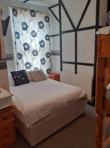 Deneside Guest House