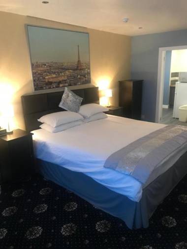 Shores Holiday Apartments