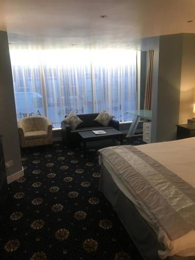 Shores Holiday Apartments