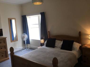 Camelot Seafront Hotel