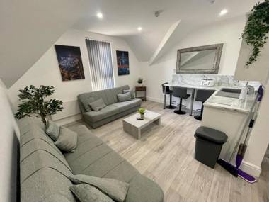 Osborne Luxury Hot Tub and Jacuzzi Suites