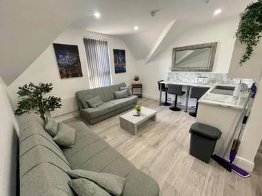 Osborne Luxury Hot Tub and Jacuzzi Suites