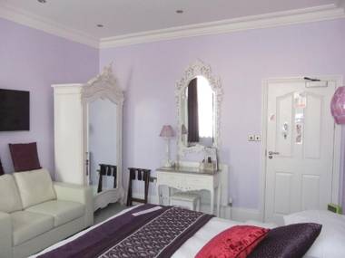 FourRooms - Couples Only