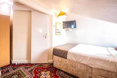 MyRoomz Hollingdales Hotel