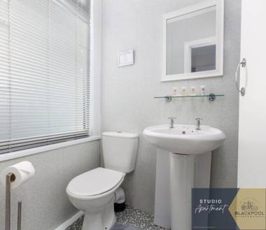 Reads Court Holiday Apartments - Blackpool Resort Collection