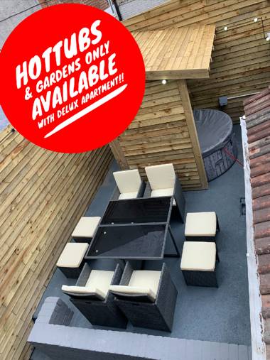 Albert Luxury Hottub and Jacuzzi Apartments