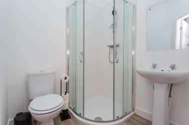 Cherry Property - Passionfruit Suite