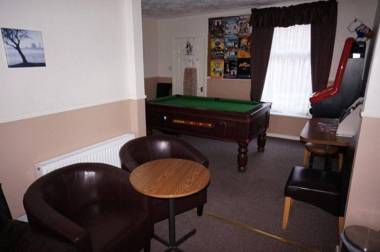 OYO The Shores Hotel