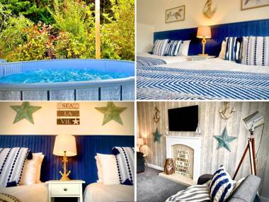 Shaw HOT TUB House by JETT Accommodation