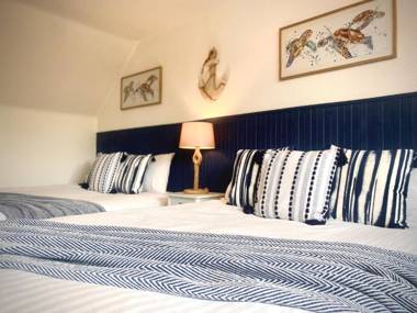 Shaw HOT TUB House by JETT Accommodation