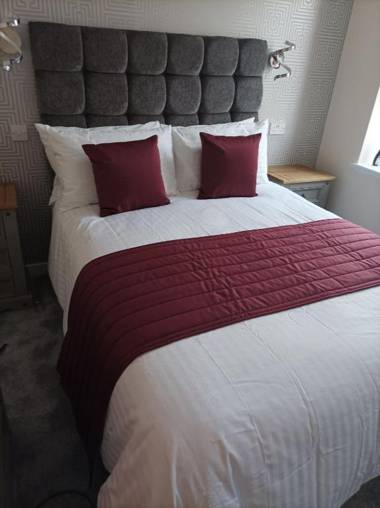 Rose James Apartments