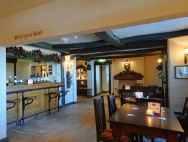 The Strawbury Duck Inn