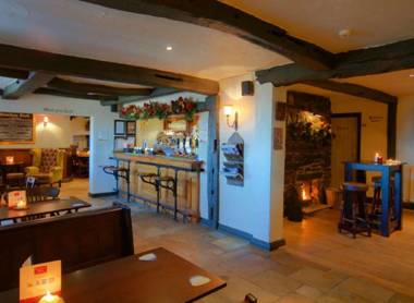 The Strawbury Duck Inn