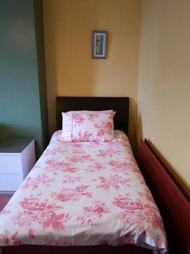 Chimneys Guest House