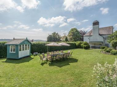 The Old Schoolhouse and Cottage