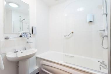 PREMIER SUITES Birmingham