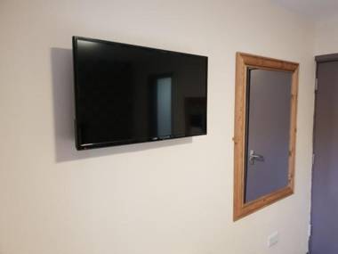 The Avenue Club and Lodge