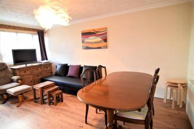 The Chinatown Home - Private Garden NETFLIX BBQ & Bar