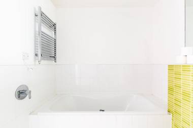 Newhall Apartments Skyline Views Birmingham City Centre