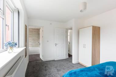 Birmingham Estate III By Prime Stays