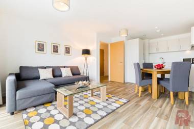 Modern Birmingham City Apartments Secure Gated Parking