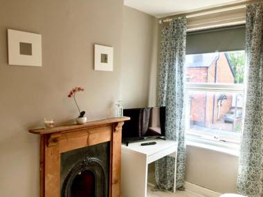 THE LIMES Guest House