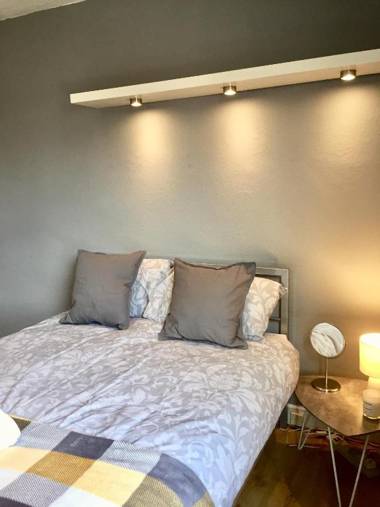 THE LIMES Guest House