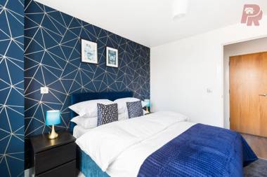 Newly Renovated - Granville 2 Bedroom Birmingham City Centre Secure Parking