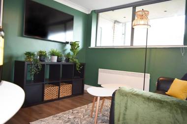 The Jungle Apartment 