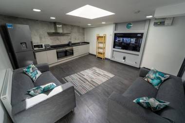 Stunning 1-Bed Studio in Birmingham