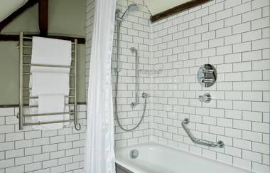 Red Lion Hotel by Greene King Inns